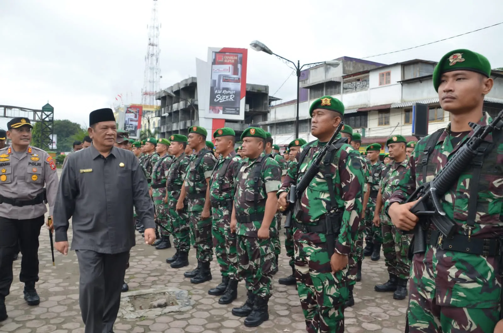 Irsan Efendi Pimpin Apel Pasukan Pengamanan Pilkades Serentak Kota Padangsidimpuan
