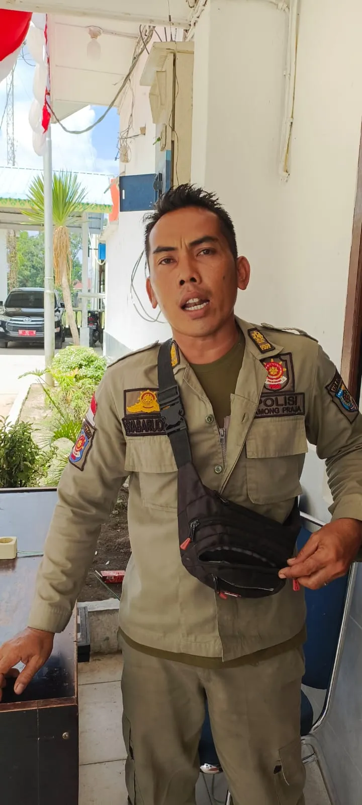 Oknum Satpol PP Batubara Larang Wartawan Meliput