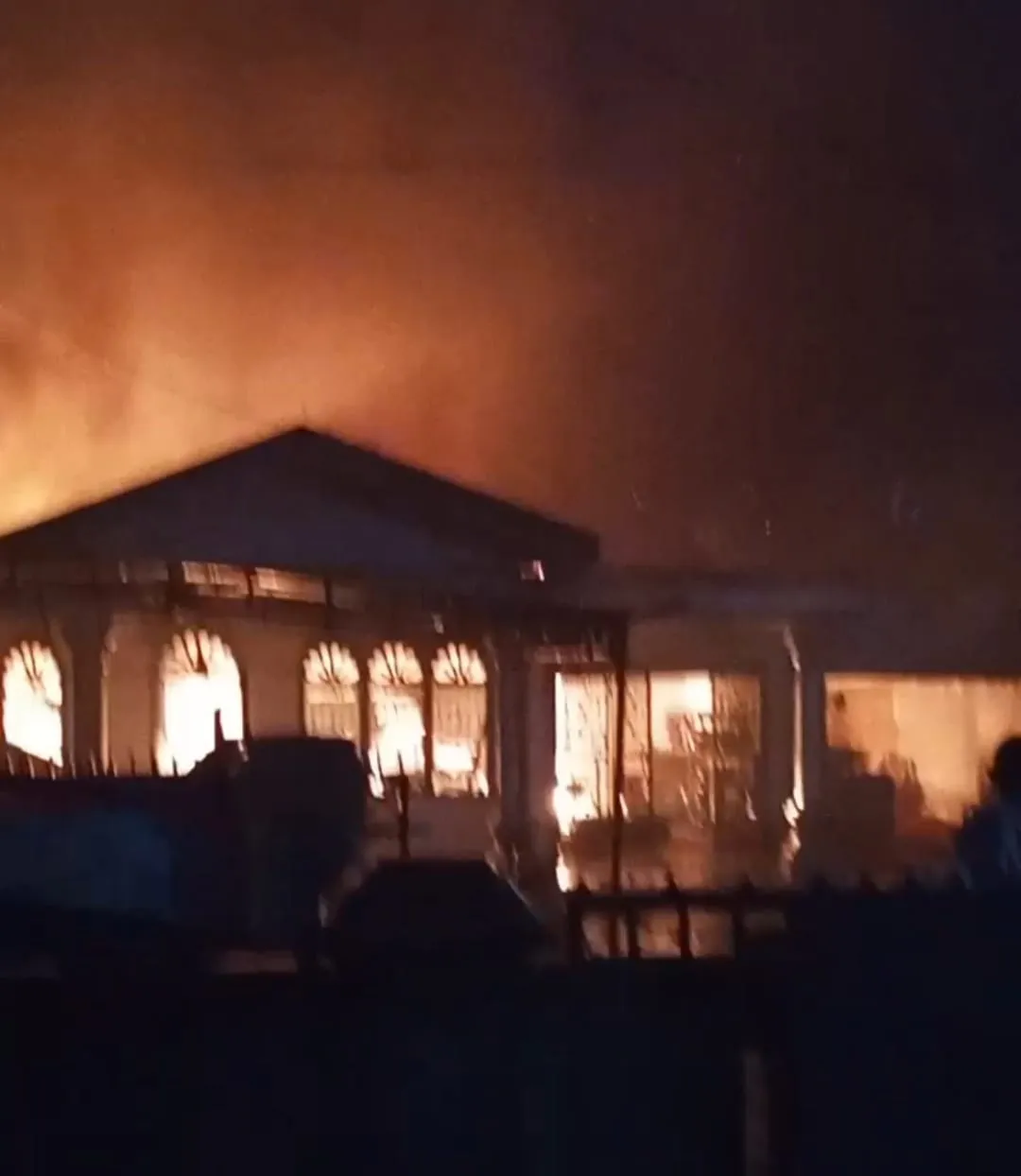 Saat Pesta Ngunduh Mantu, Rumah Mantan Anggota DPRD Langkat Terbakar
