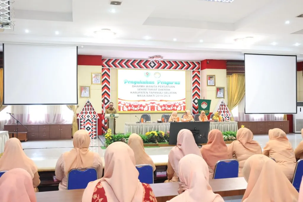 Bupati Dolly Harap DWP Menjadi Wadah Perkuat Kinerja Suami