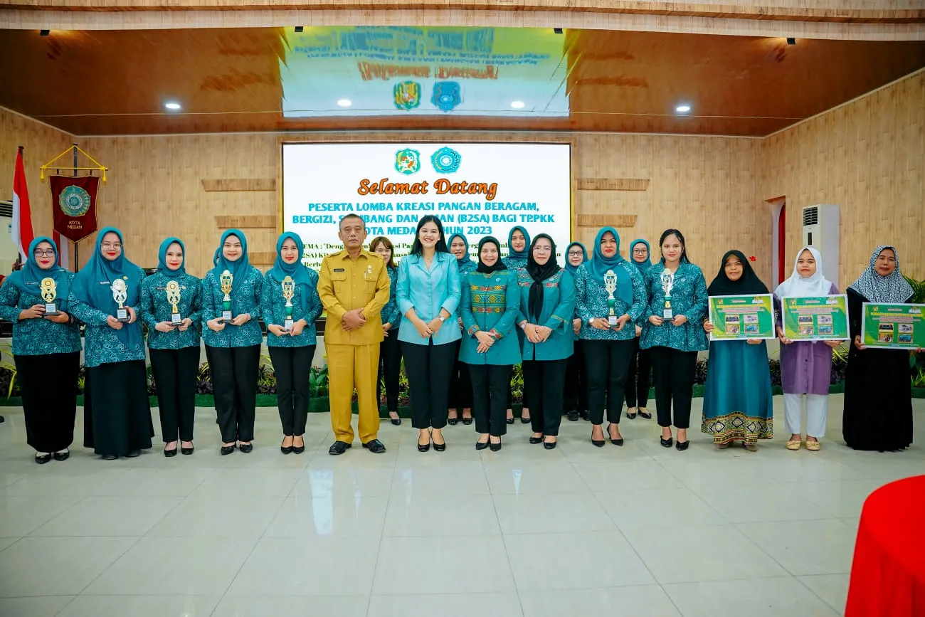 Ketua TP PKK Kota Medan Tinjau Lomba Kreasi B2SA