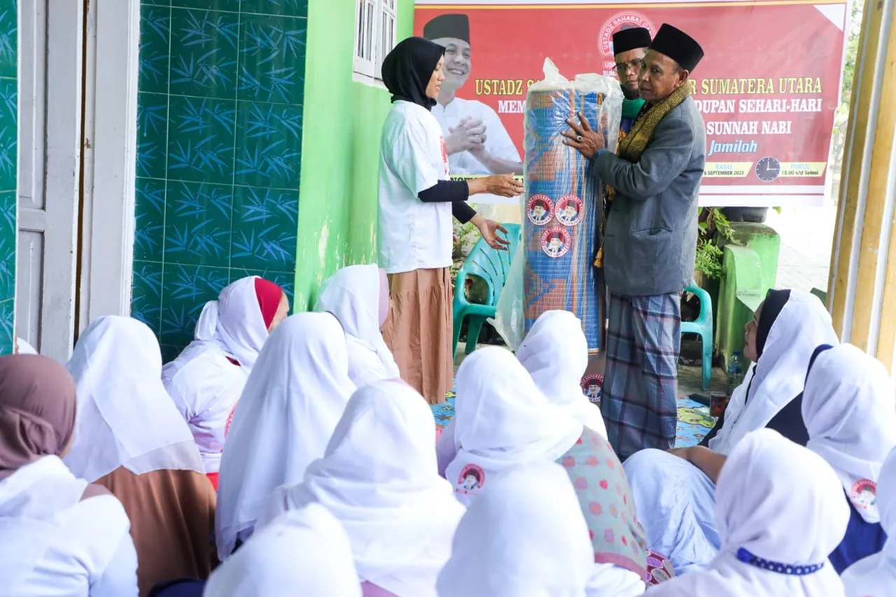 Ustaz Sahabat Ganjar Berikan Kajian Tentang Keutamaan Wudhu di Medan