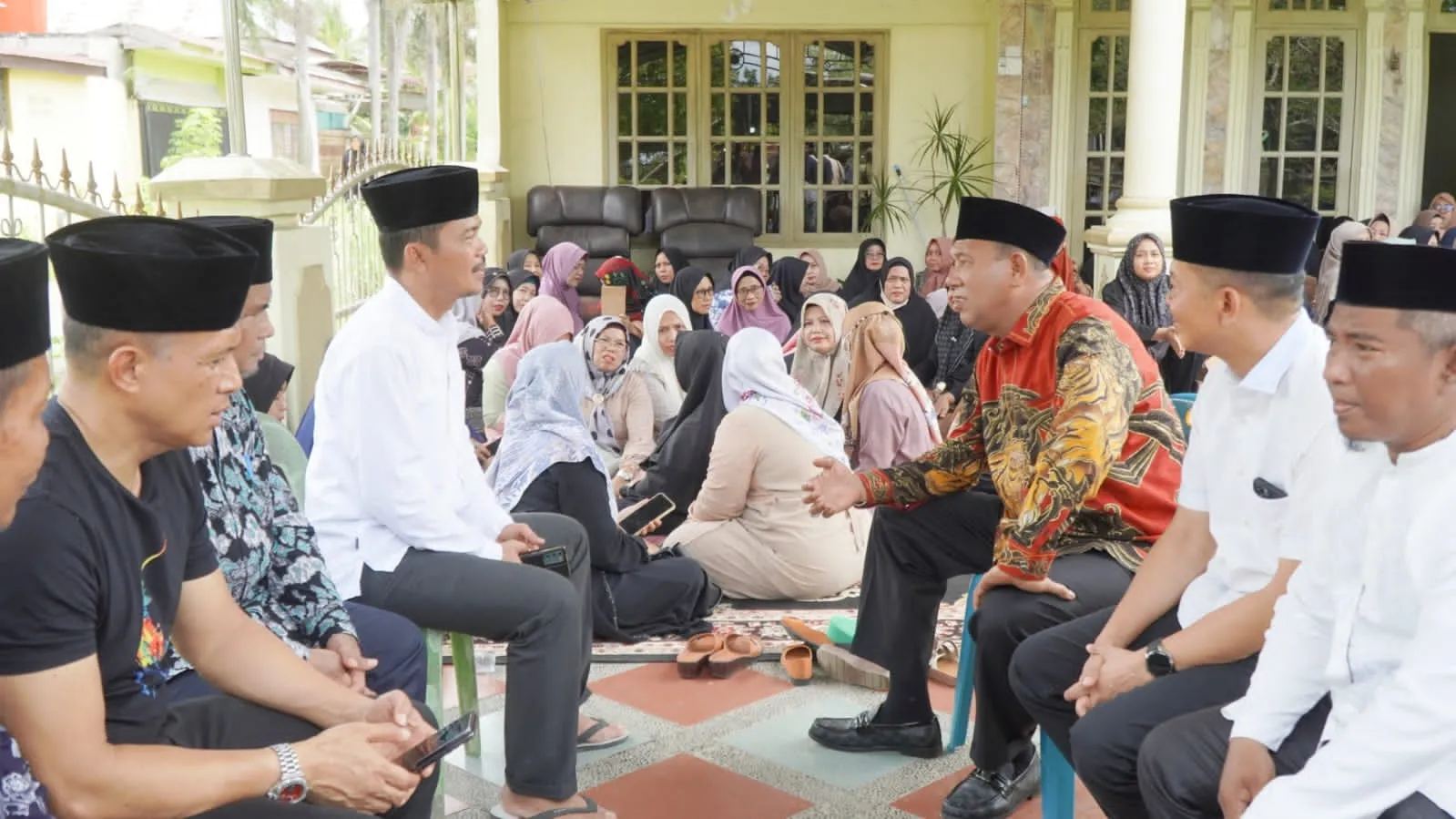 Syah Afandin Takziah Di Kediaman Almarhum Bribda M.Fahrel Kinandung