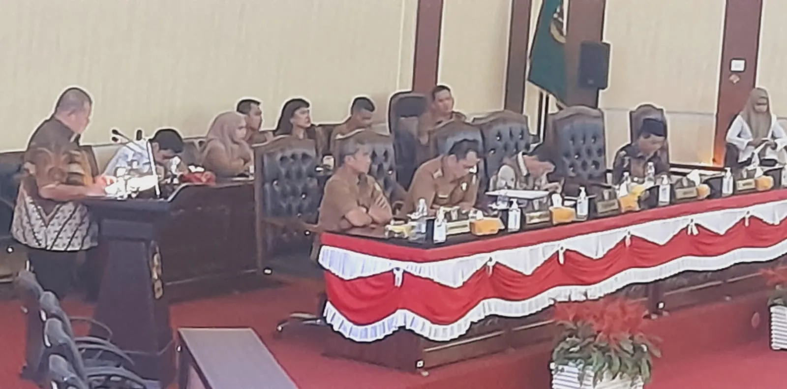 Fraksi Partai Golkar : Ranperda Pemberian Insentif dan Kemudahan Penanaman Modal