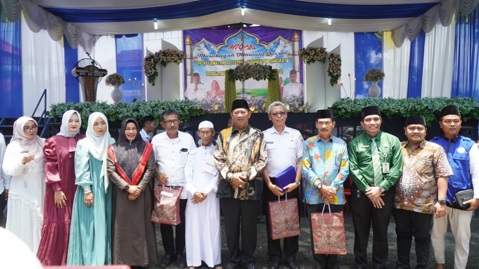 Syah Afandin Gelontorkan Bansos Ratusan Juta Di HUT Sei Lepan