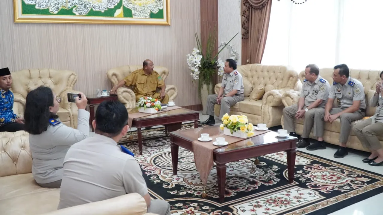 Syah Afandin Terima Audiensi Kepala BPN Langkat.