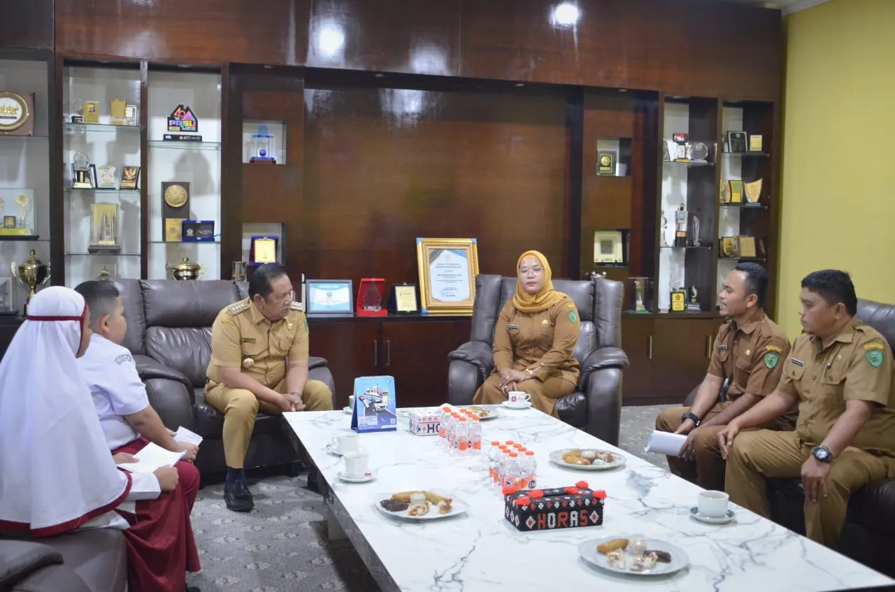 Wali Kota Padangsidimpuan Terima Audensi Murid SDN Teladan
