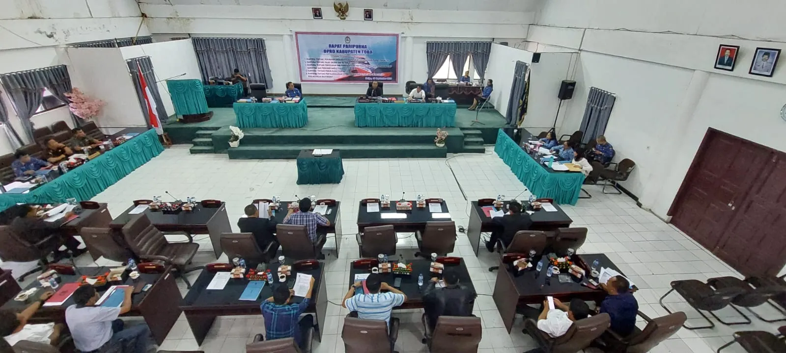 Pemkab dan DPRD Toba Bahas P.APBD 2023 dan Dua Ranperda Usulan Eksekutif