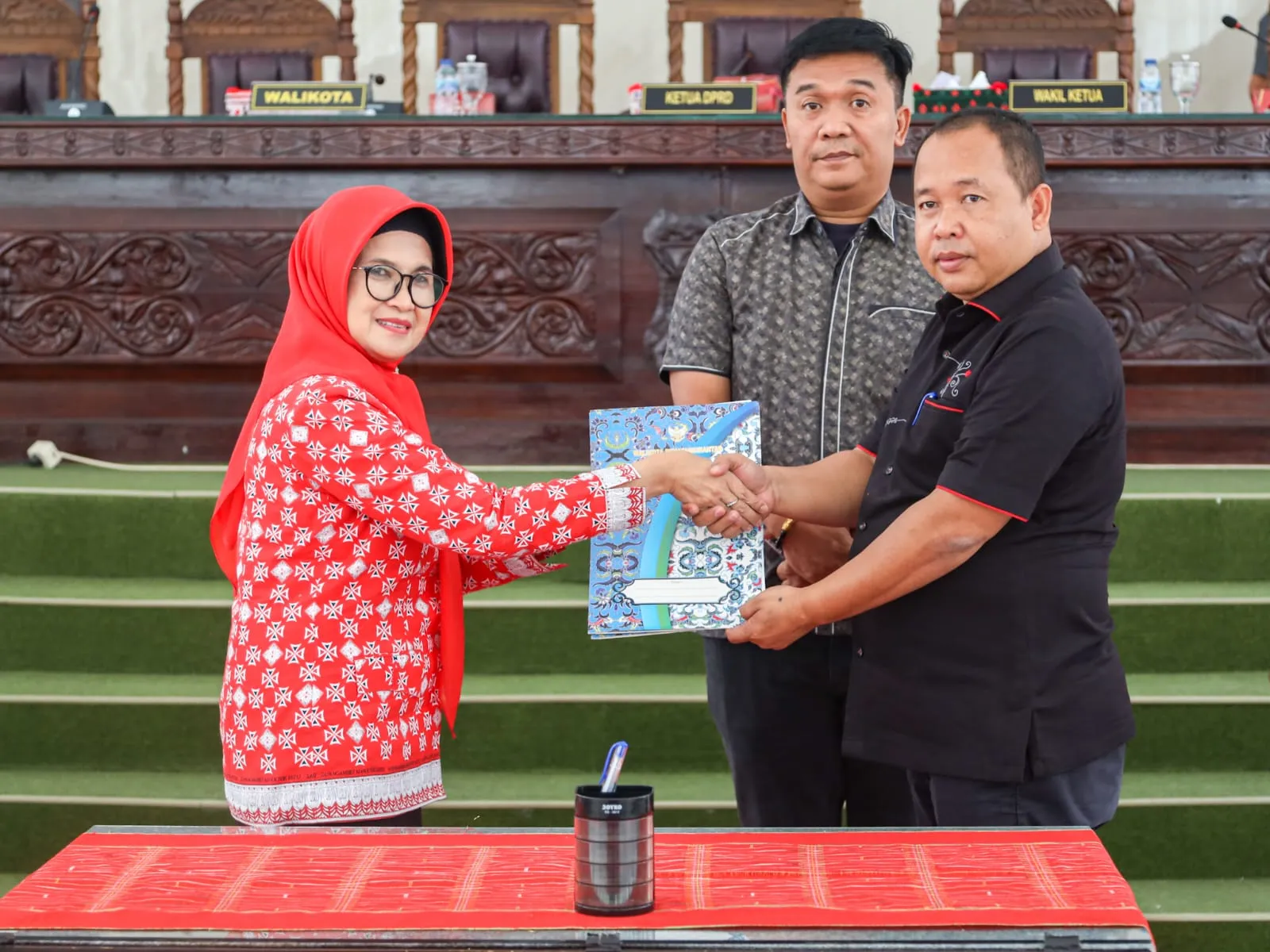 Seluruh Fraksi DPRD Pematangsiiantar Setuju Ranperda P-APBD