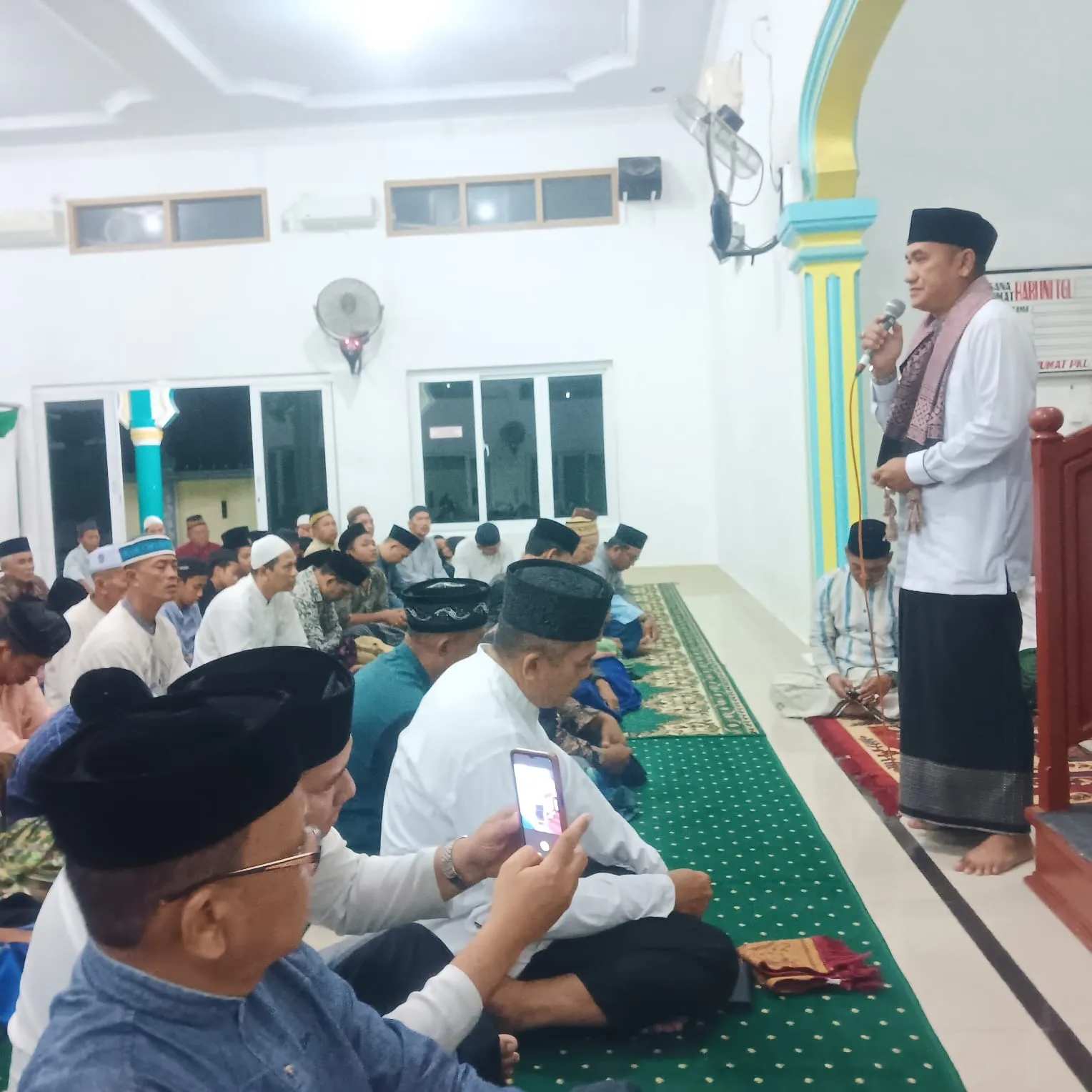 Banggalah dengan Anak yang Mau Shalat, dan Bersedihlah jika Anak Tidak Mau Shalat