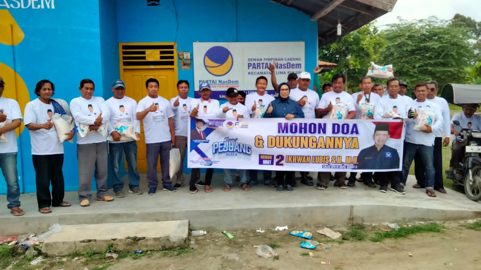 KSJ Berikan Sembako Pembetor & Jukir