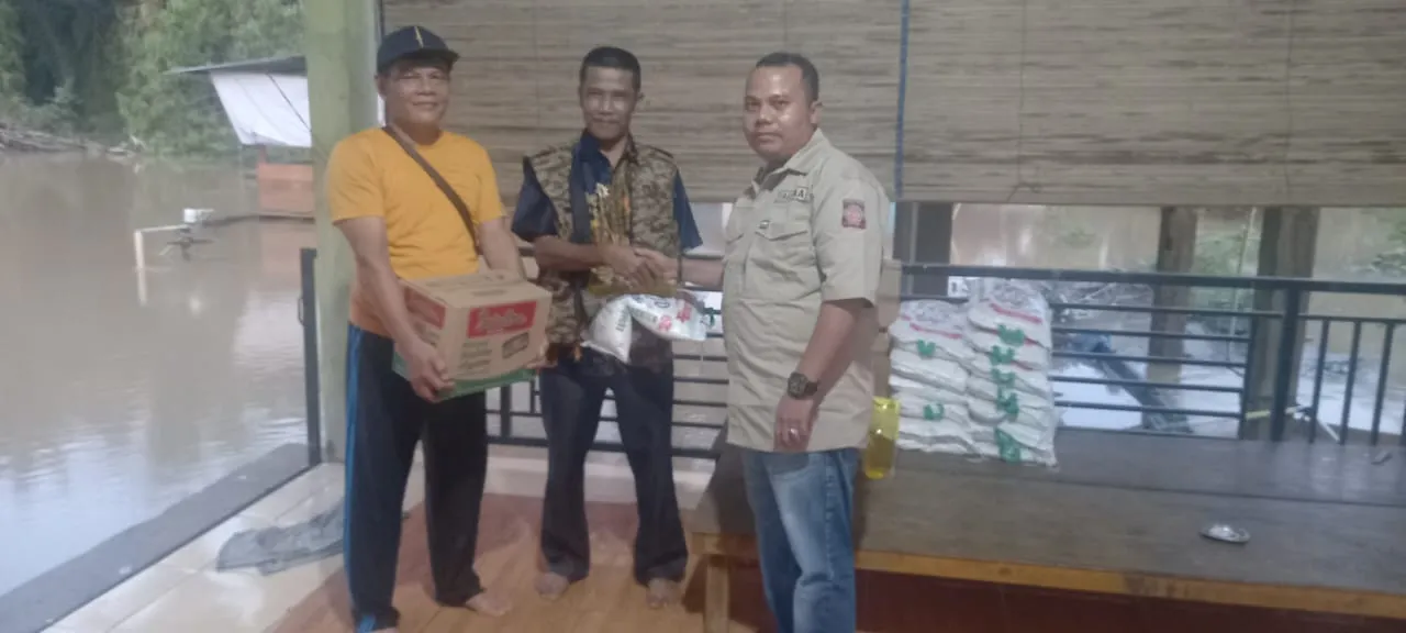 Bantuan Korban Banjir Sinunukan Mengalir, Diserahkan Ke 300 KK