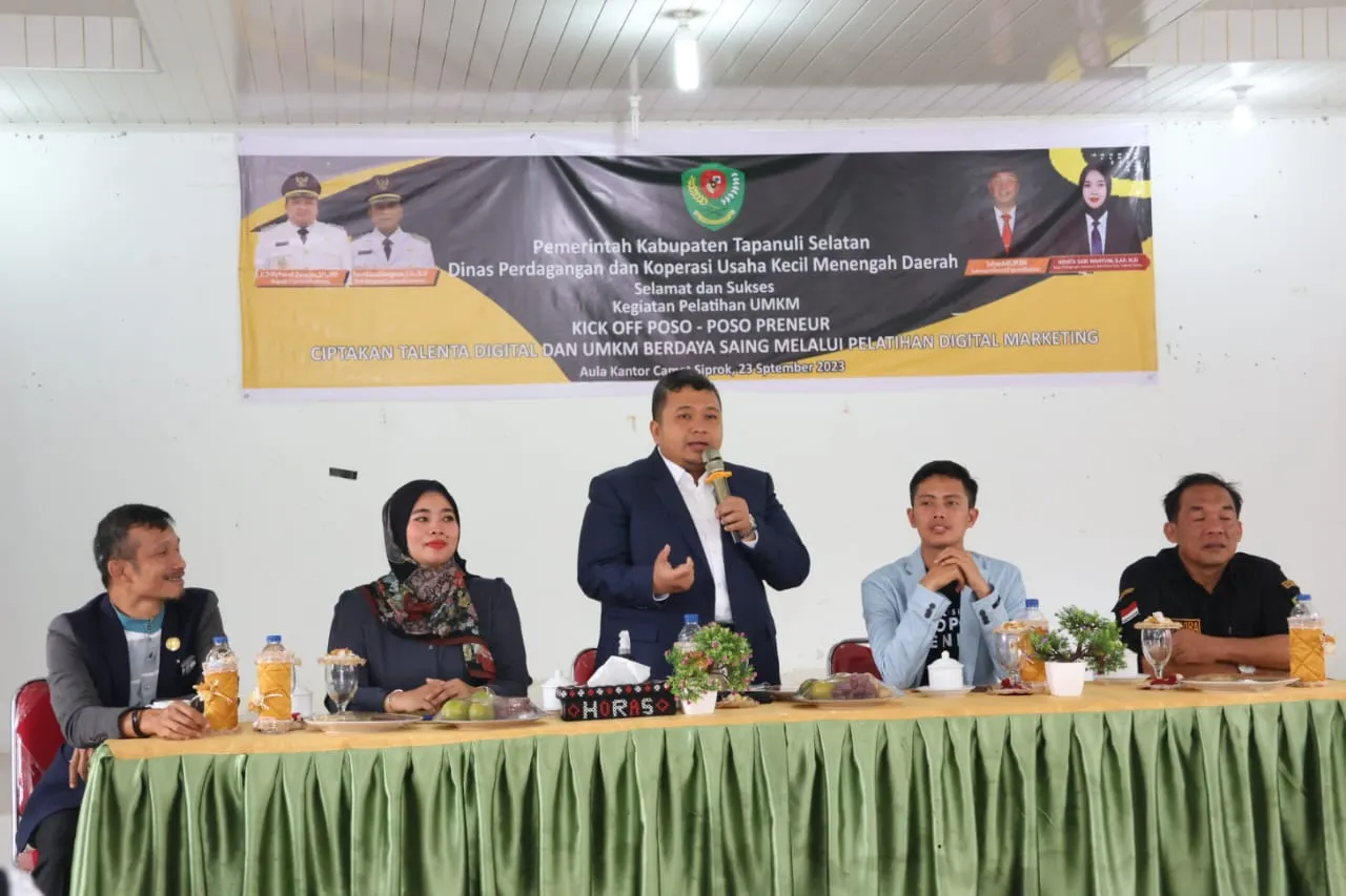 Bupati Tapsel Ajak Pemuda Berdaptasi di Era Digitalisasi