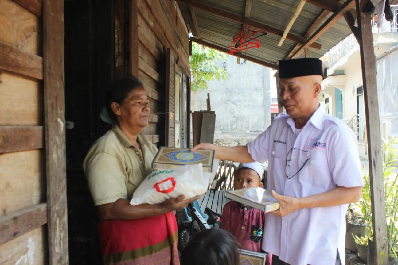 HUT ke-1 SMSI Madina dan Sambut Maulid Nabi, Salurkan 1 Ton Beras dan Alquran