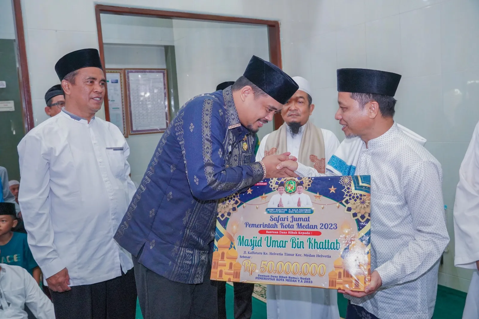Dihadapan Bobby Warga Keluhkan Harga Beras Naik dan Air Sering Mati