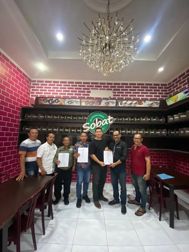 Pro Jurnalismedia Siber Sumut Serahkan SK Kepengurusan 3 Kabupaten