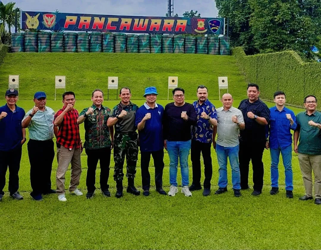 Batalyon 469 Kopasgat Jalin Silaturahmi Bersama PWI Sumut, JMSI, Dengan Menembak
