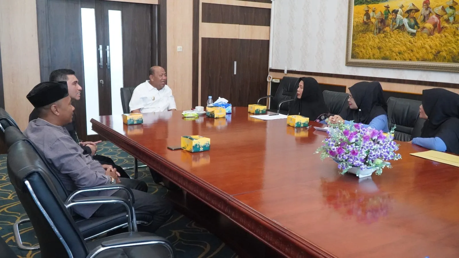 Muslimat Dewan Dakwah Langkat Undang Syah Afandin Hadiri Pelantikan