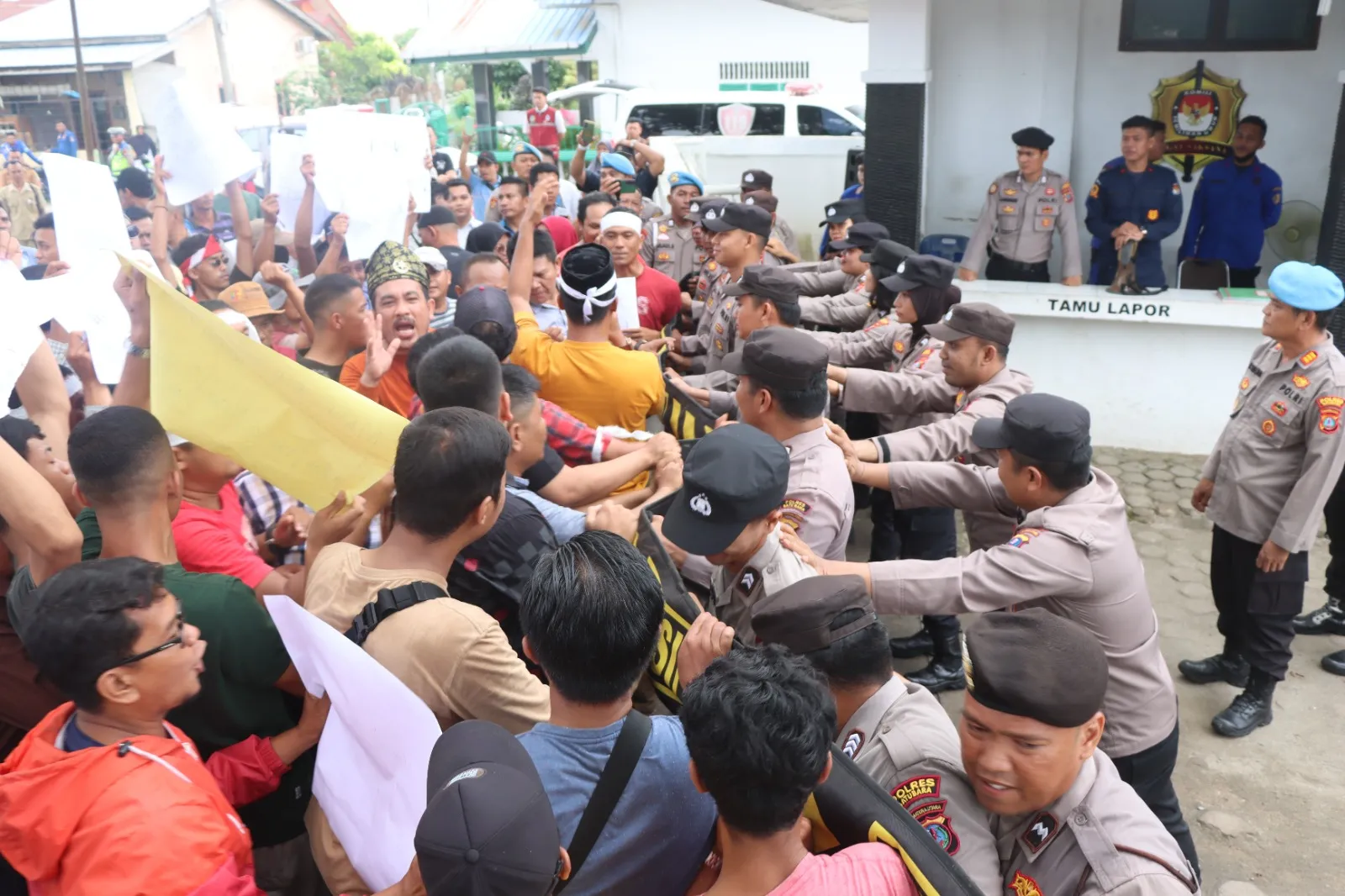 Polres Batu Bara Gelar Simulasi Sispam Pemilu 2024