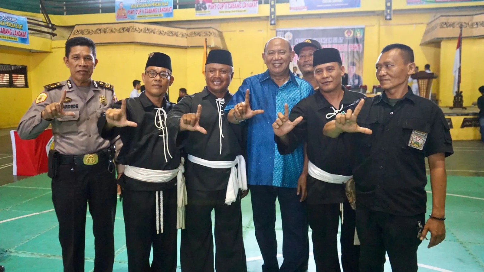 Syah Afandin Buka Kejuaraan Pencak Silat PSHT Cup