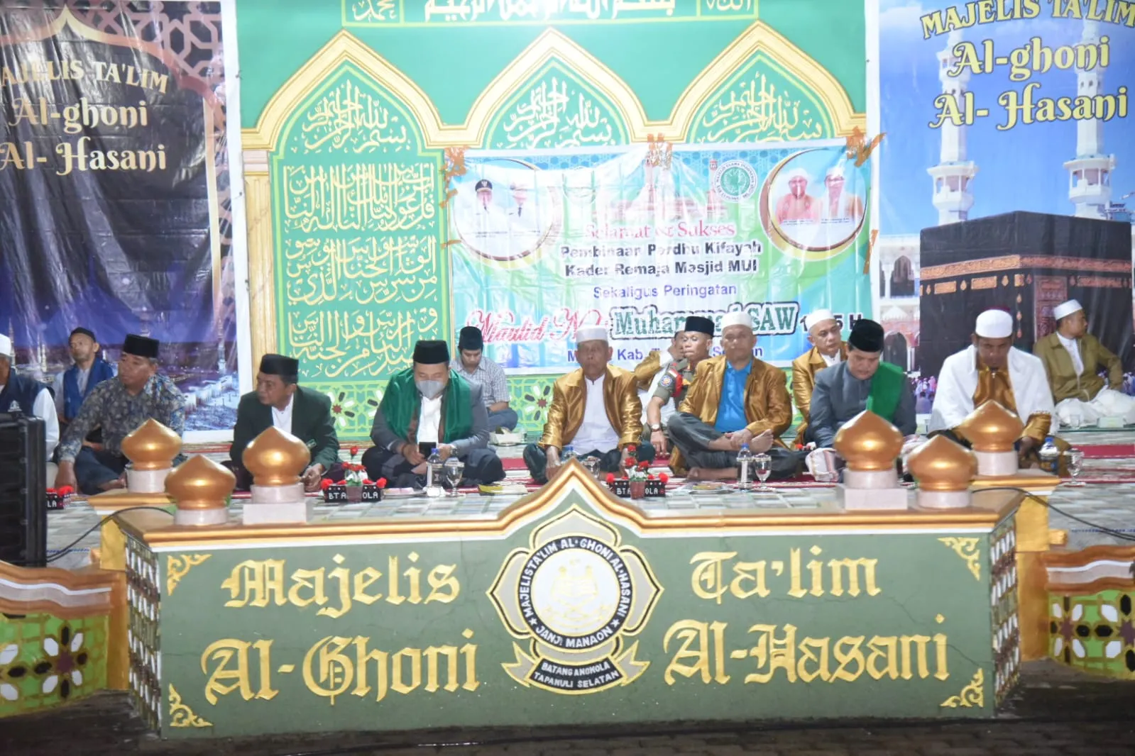 Dolly Ajak Masyarakat Angkola Narobi Teladani Kisah Rasulullah SAW