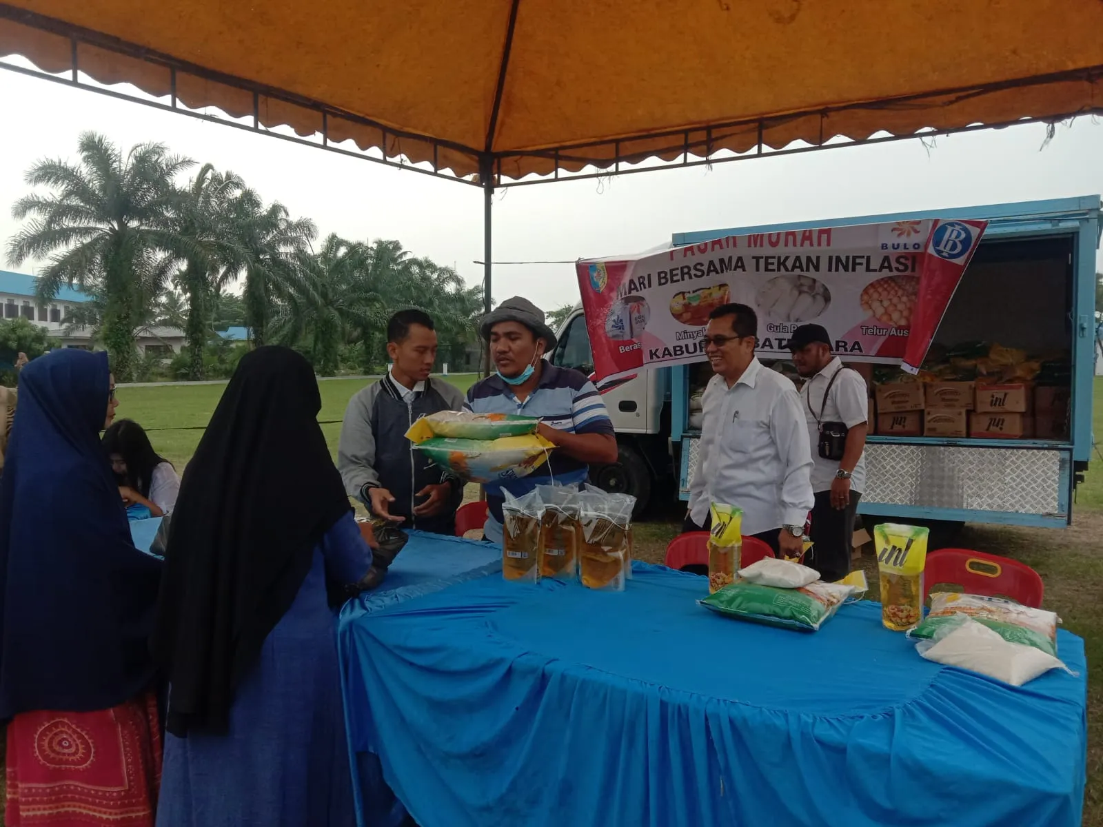 Disnaker Perindag Batubara Gelar Pasar Murah