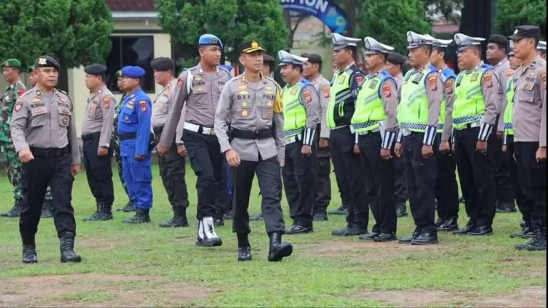 Pengamanan Pemilu Serentak, Polres Sergai Kerahkan Tim Operasi Mantab Brata Toba 2023-2024.
