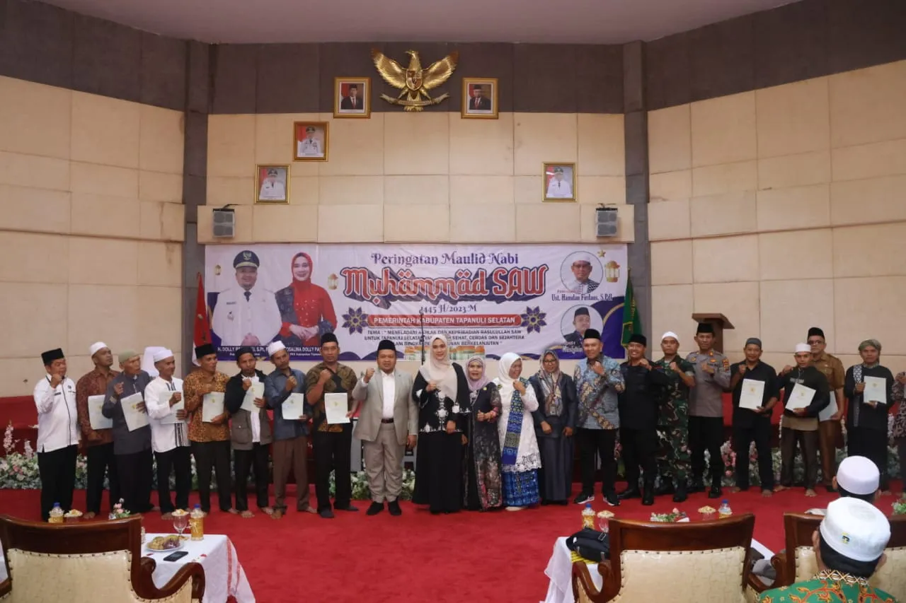 Bupati Tapsel : Teladani Perilaku Rasulullah SAW Dalam Kehidupan Sehari-hari