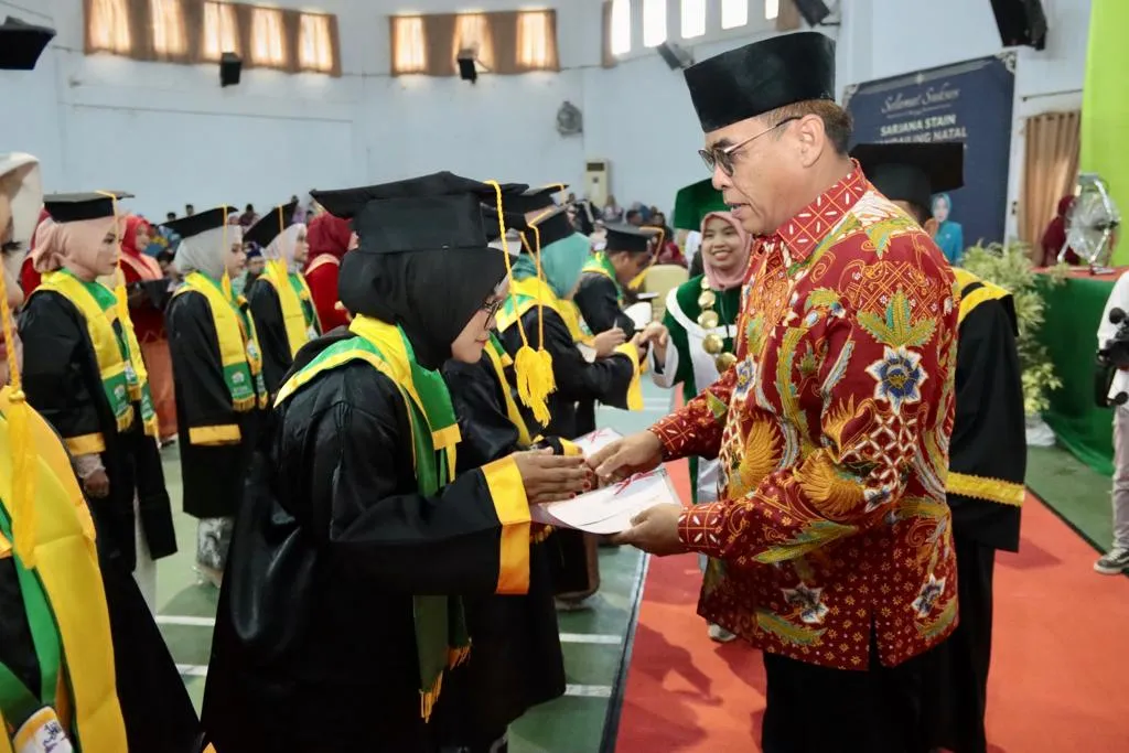 Sukhairi Ajak Sarjana Jadi Pelopor dan Penggerak Pembangunan Madina