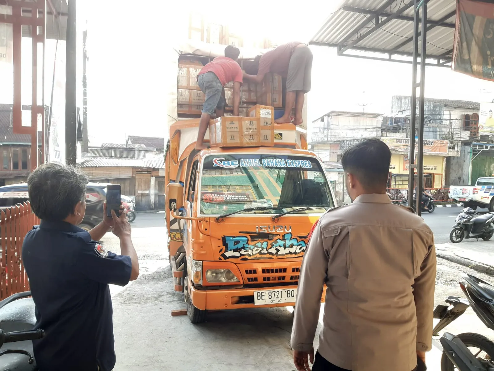 Pengangkutan Logistik Pemilu Milik KPU Sibolga Dikawal Ketat