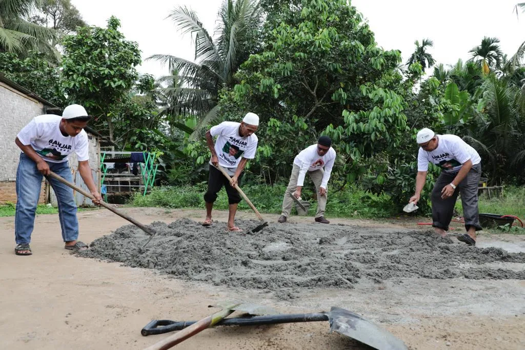 Kolaborasi Usbat dan Tuan Guru Ganjar Sukses Bangun Lapangan Bulutangkis untuk Warga Serdang Bedagai