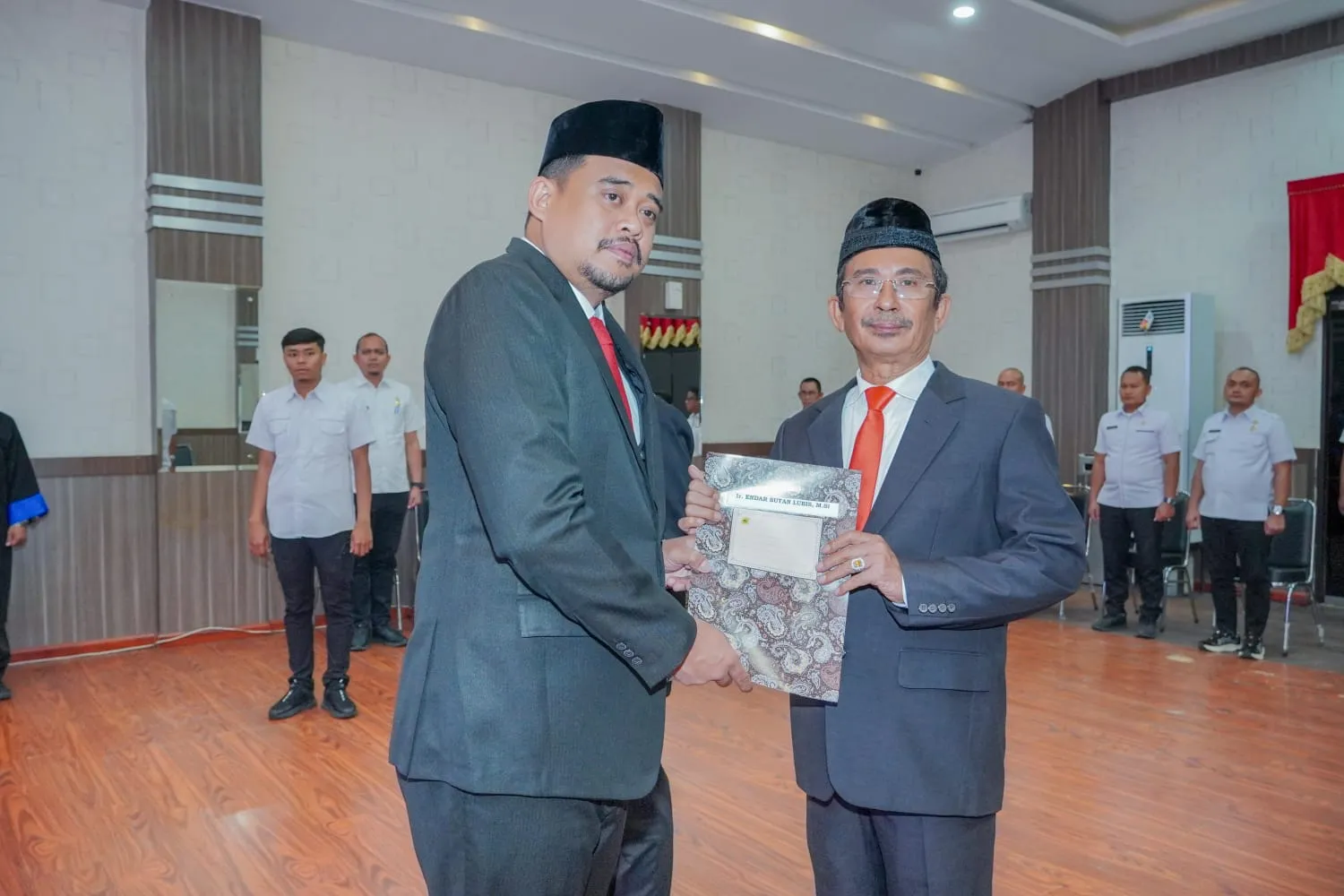 Bobby Nasution Lantik Endar Jadi Kepala Bapenda, Benny Sinomba Kadis Pendidikan dan Kebudayaan