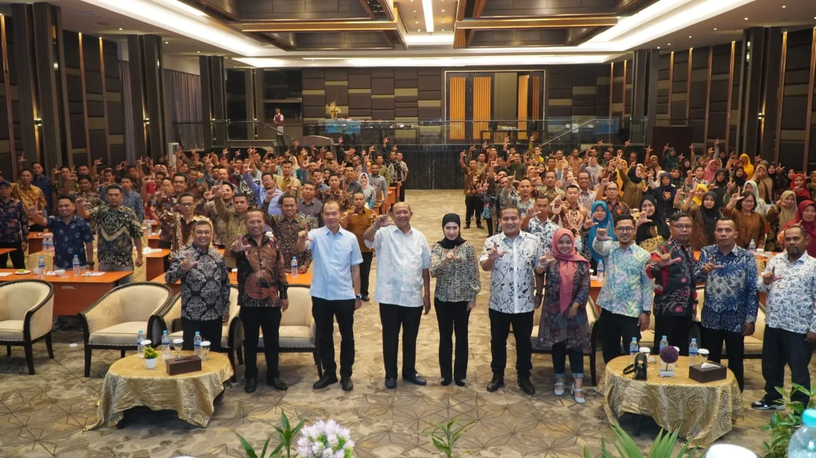 Plt Bupati Langkat Buka Bimtek Peningkatan Kapasitas Orsos Dinsos