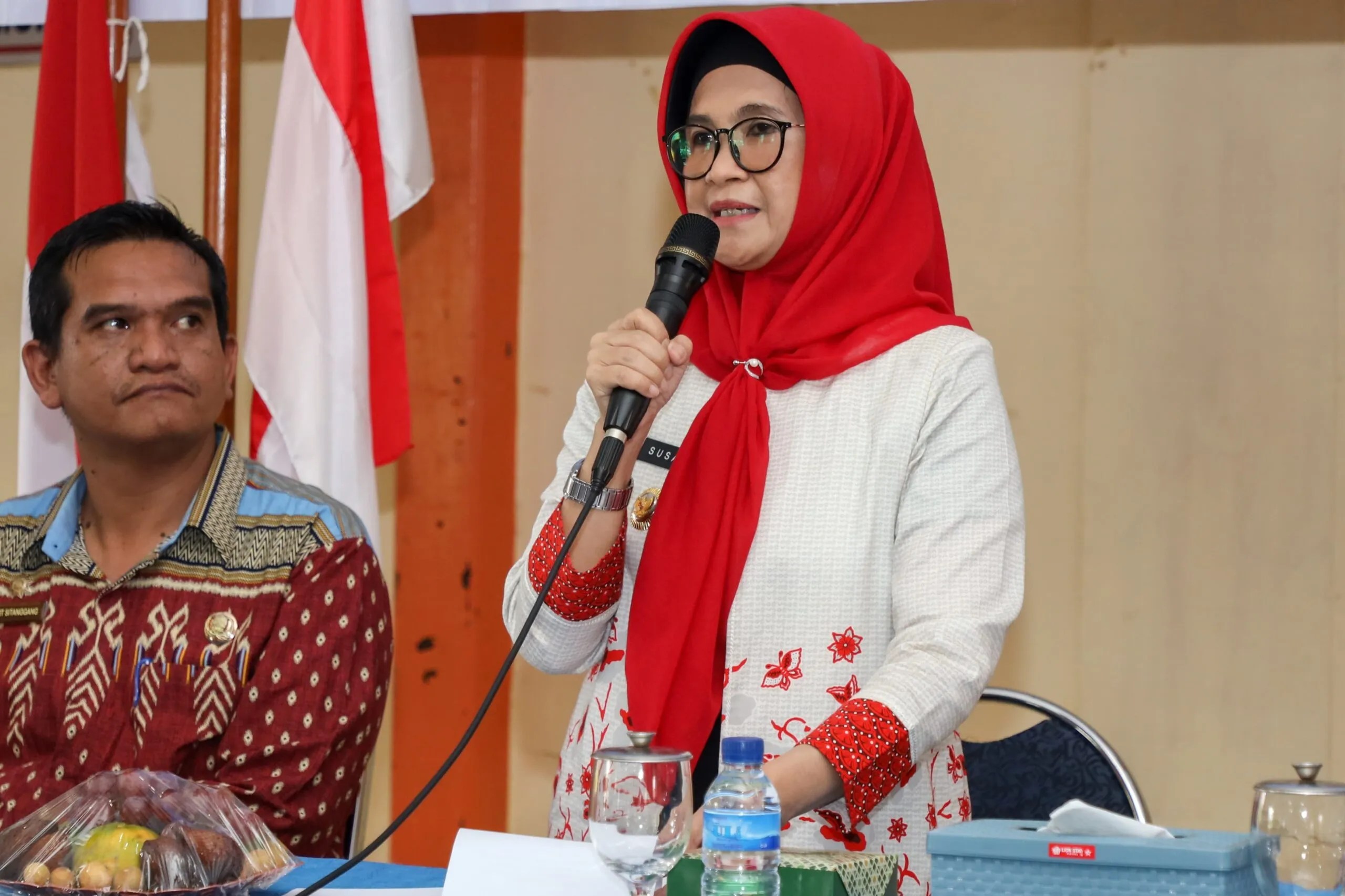 Wali Kota P. Santar  Buka Pelatihan Peningkatan Keterampilan Kerja DBH CHT