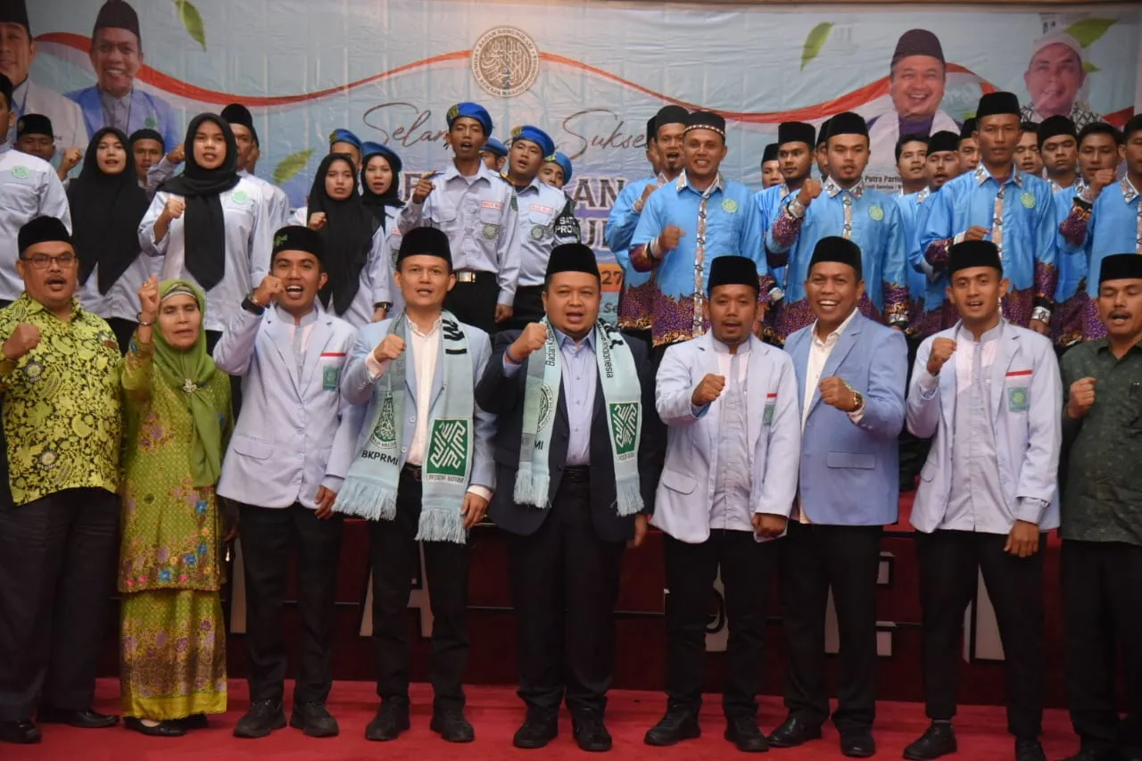 Dolly Hadiri Pelantikan BKPRMI Tapsel