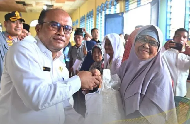 5.549 Warga Kurang Mampu di Padangsidimpuan Terima Bantuan Beras Tahap II