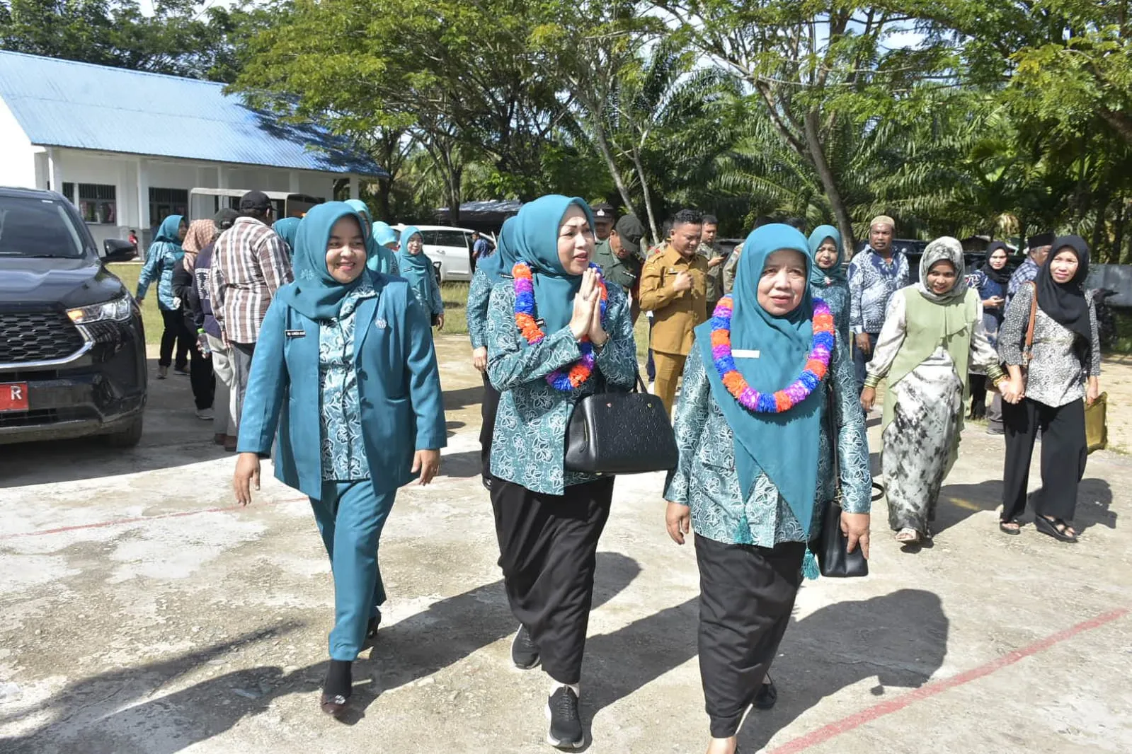 Ketua TP PKK Desa di MBG Dilantik, Eli Mahrani Berharap Laksanakan Amanah dengan Baik
