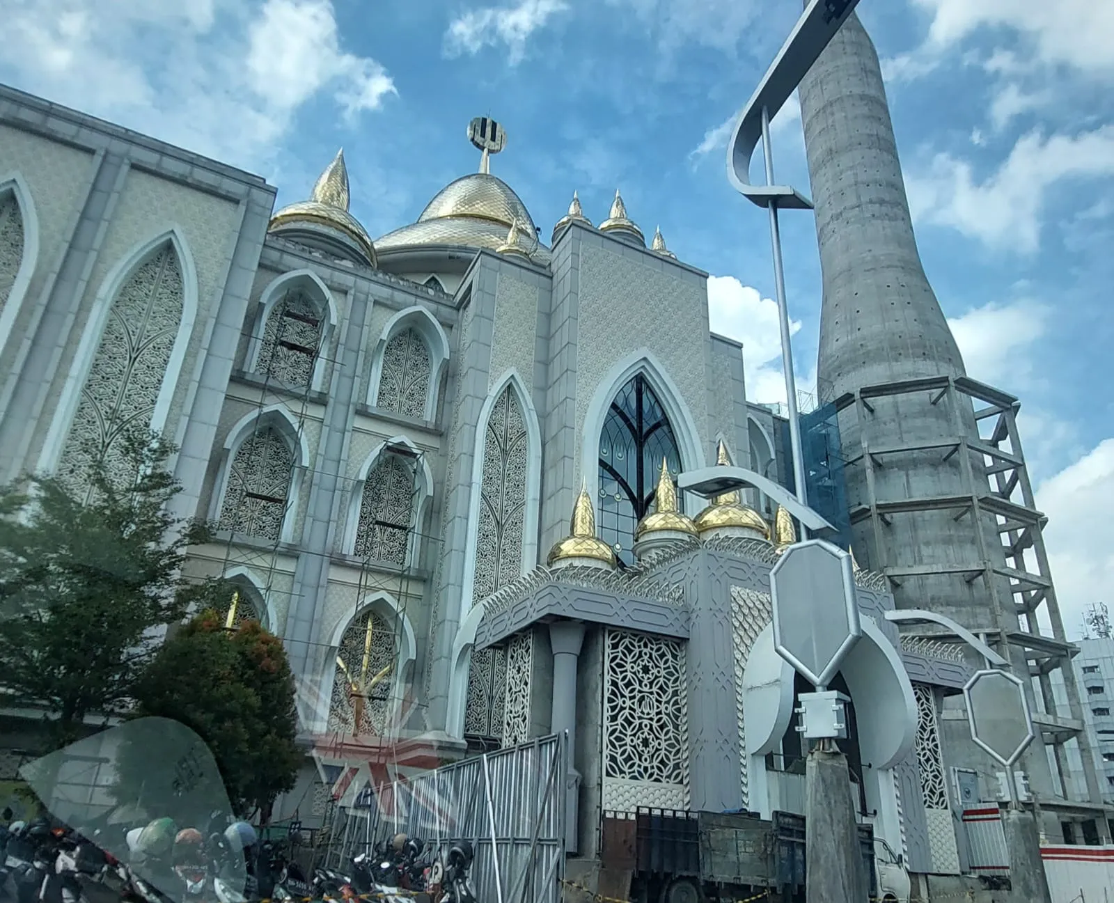 Masjid Agung Baru Kebanggaan Kota Medan Sudah Bisa Digunakan Shalat Berjamaah