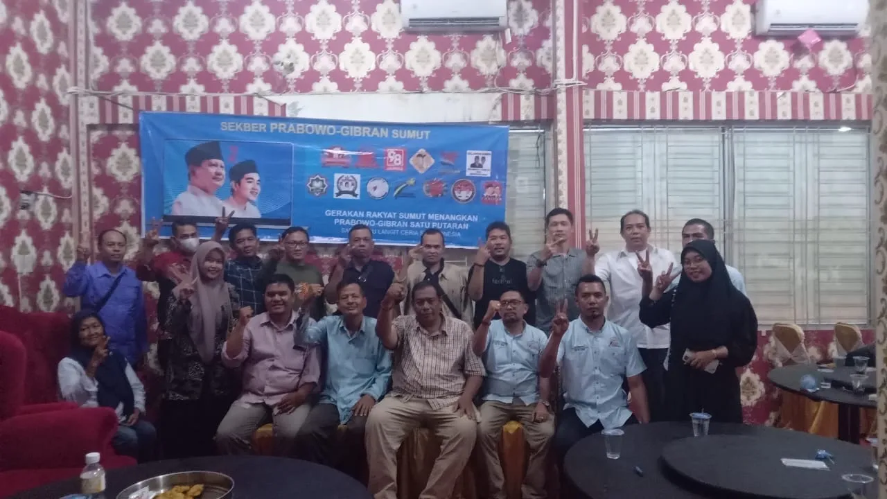 Sekber Prabowo-Gibran Sumut Bagikan Susu dan Makan Siang Gratis Tiap Jum'at Dan Sabtu