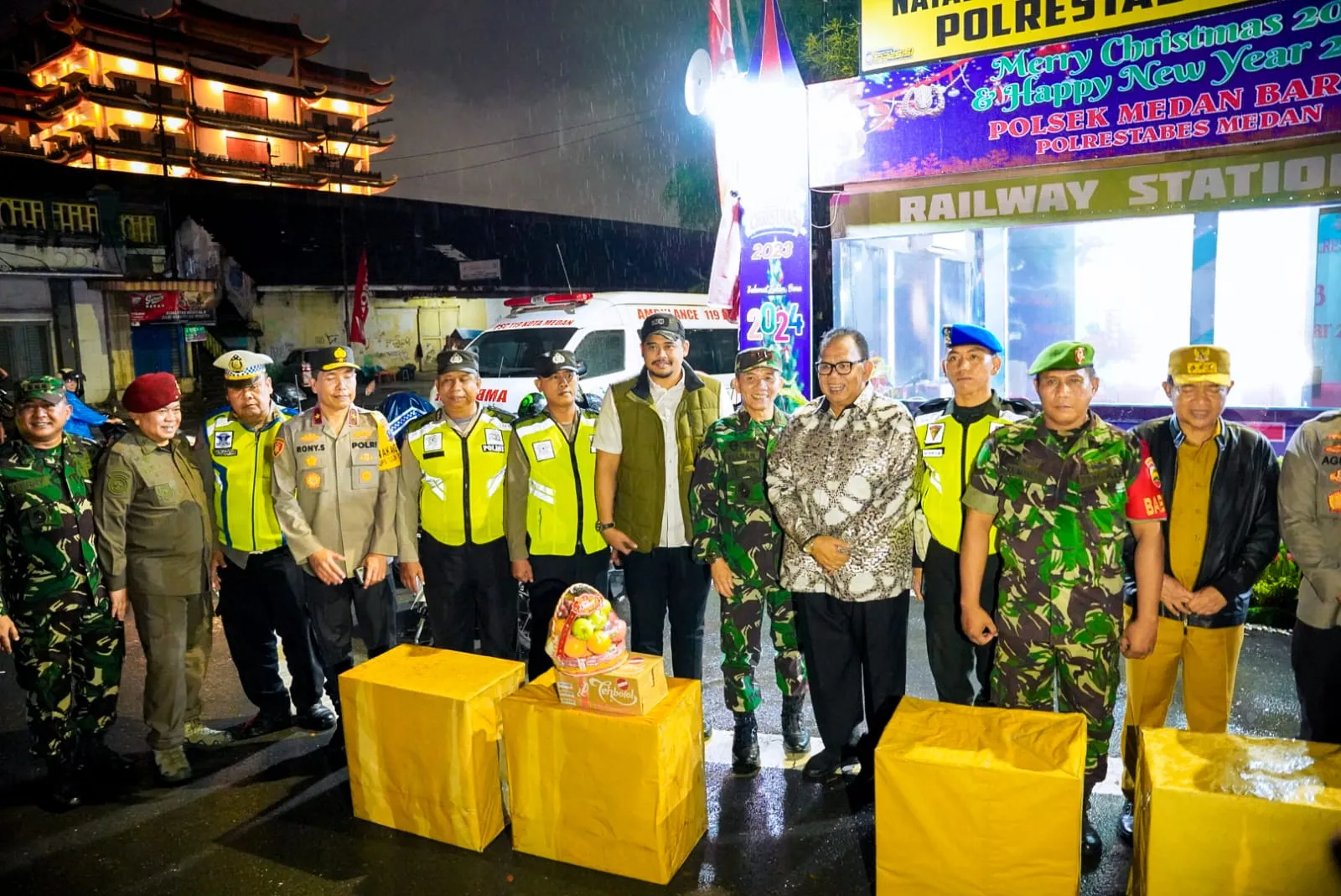 Pastikan Ibadah Malam Natal Aman, Bobby Nasution Bersama Pj Gubsu Tinjau Sejumlah Gereja
