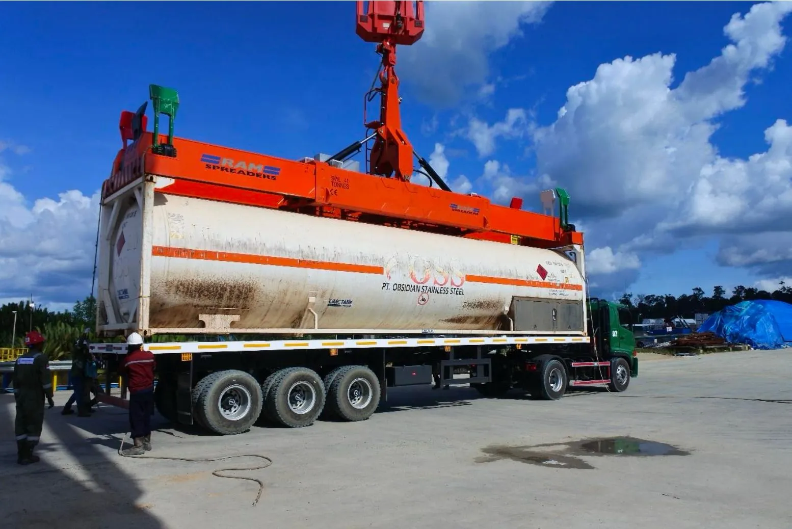 PGN Salurkan LNG ke Pelanggan Smelter di Sulteng