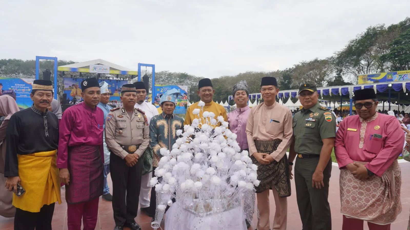 Ustad Ucai Tausiyah Tabligh Akbar Di HUT Ke-274 Langkat