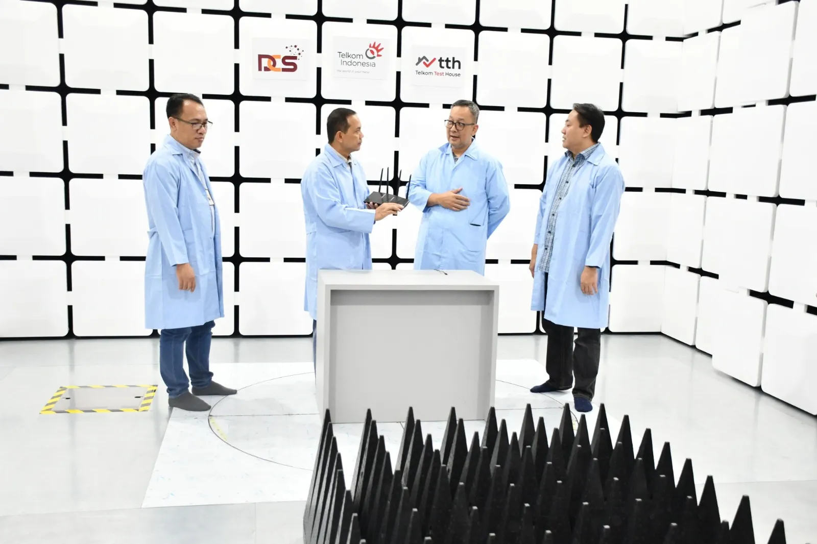 Telkom Test House Jadi Acuan Nasional Uji Perangkat Jaringan dan Infrastruktur Telekomunikasi di Indonesia