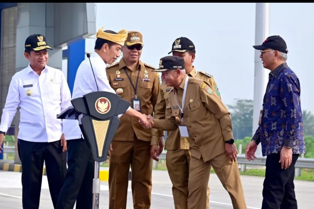 Bupati Asahan Dampingi Presiden Jokowi Resmikan Gerbang Tol Limapuluh
