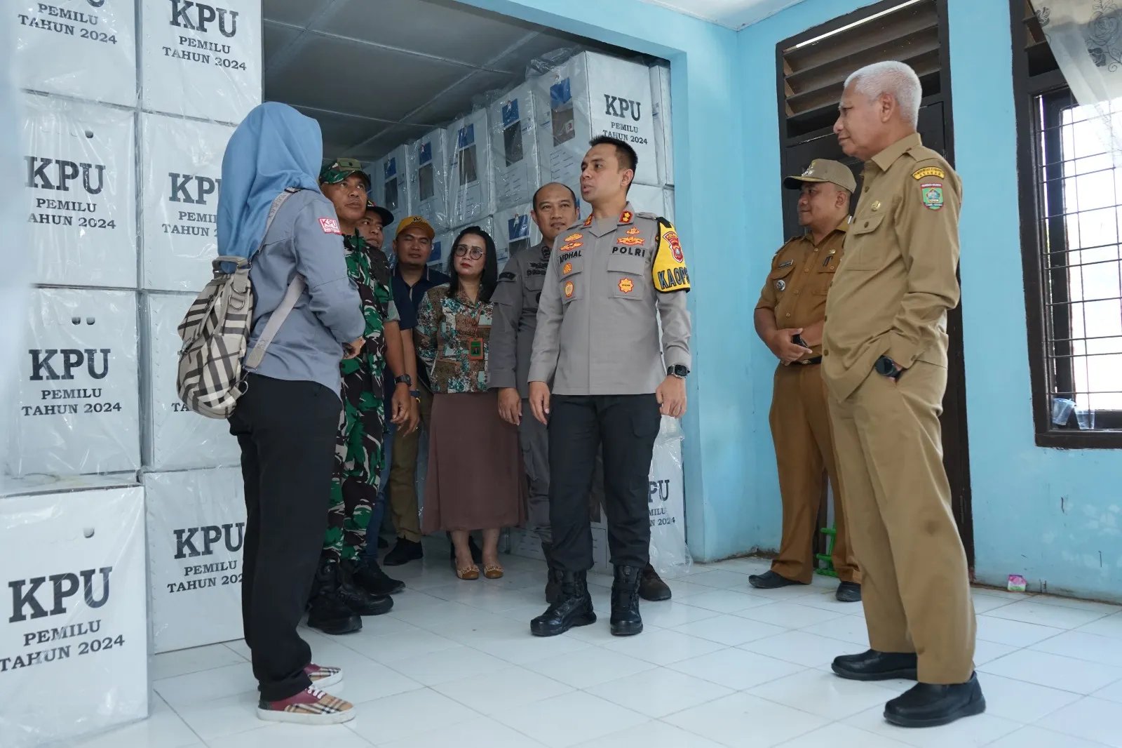 Pastikan Pemilu 2024 Berjalan Aman dan Lancar, Bupati Asahan Tinjau Beberapa TPS