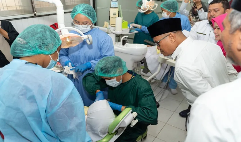 FKG RSGM-USU Dan Pepsodent  Edukasi Perawatan Kesehatan Gigi 1000 Santri