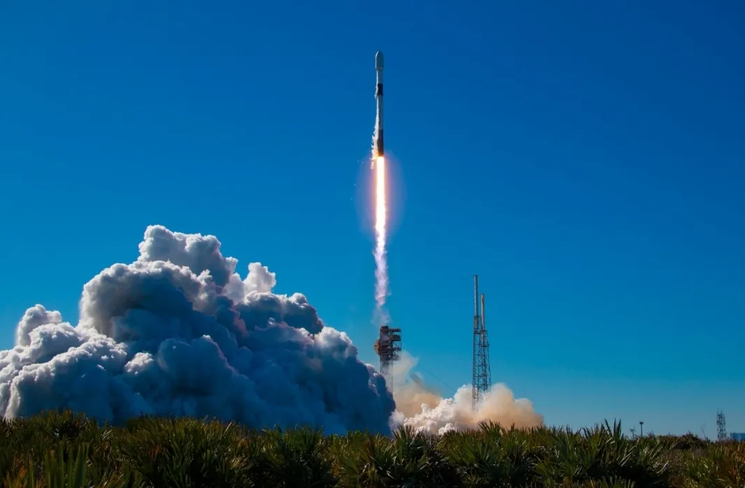 Satelit Merah Putih 2 Telkom Meluncur ke Angkasa dari Cape Canaveral Florida