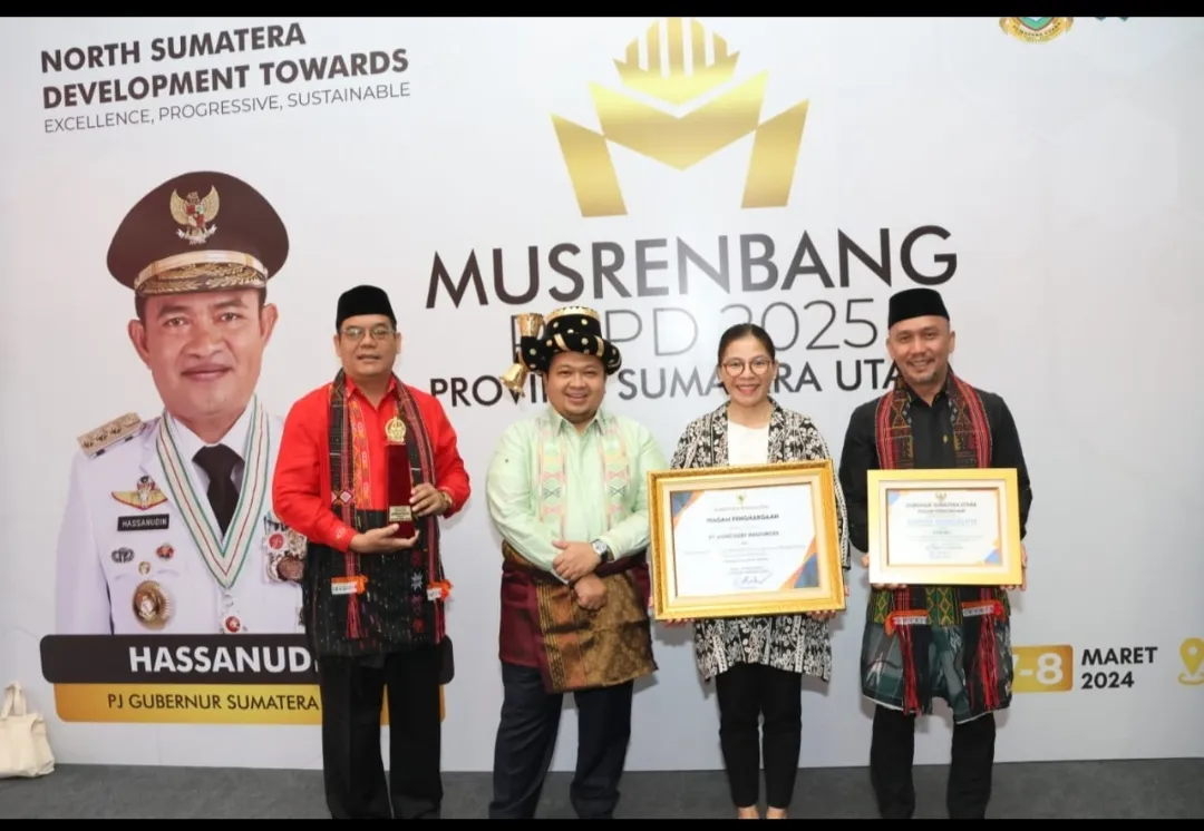 Pemkab Tapsel Terima Dua Penghargaan dari Pj Gubsu