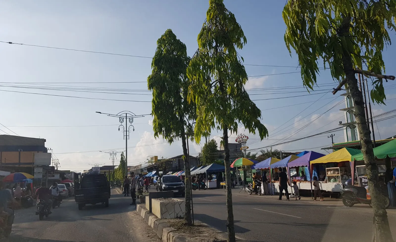 Penjual Takjil Dan Mercon 'Rubah Wajah' Kota Subulussalam