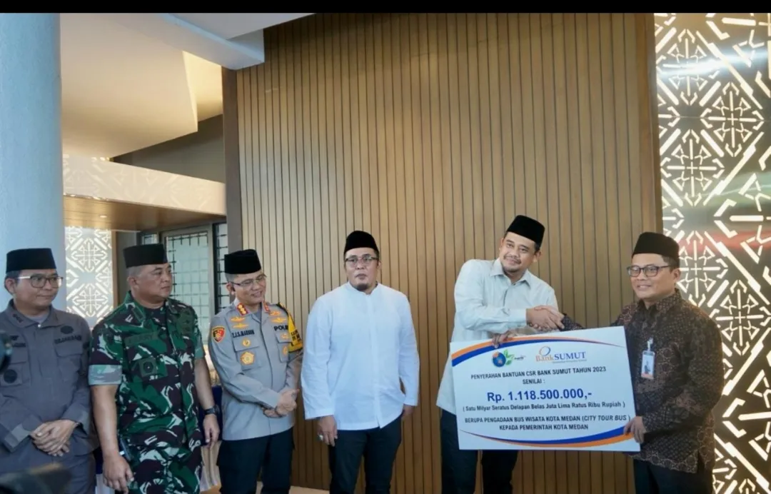 Dukung Peningkatan Wisata Sejarah, Bank Sumut Salurkan Bus Wisata ke Pemko Medan